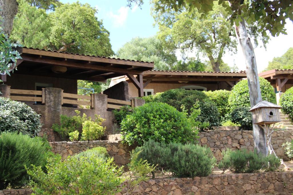 Hotel Les Hauts De Porto-Vecchio Ruang foto